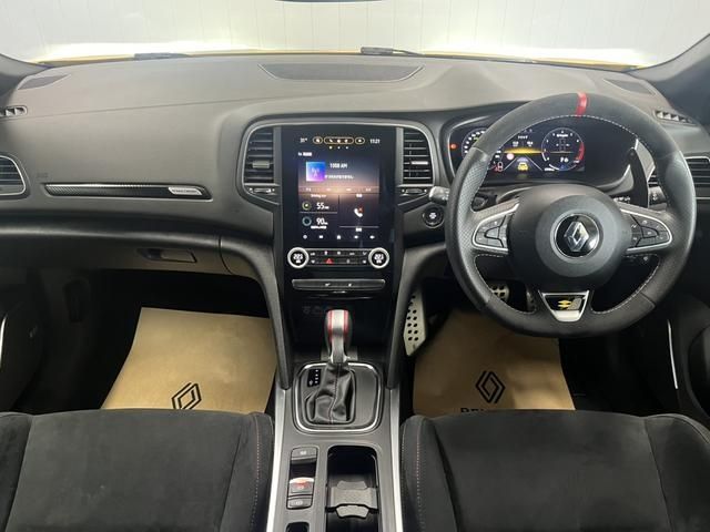 RENAULT MEGANE hatchback