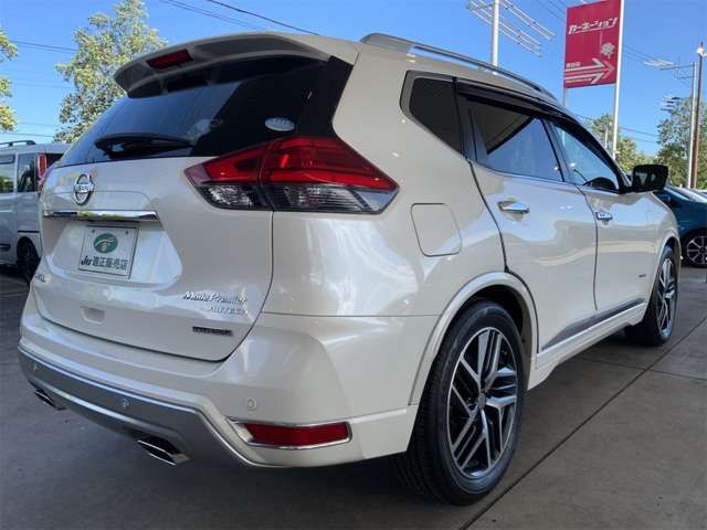 X-TRAIL HYBRID 4WD