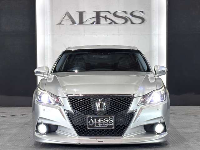 CROWN sedan