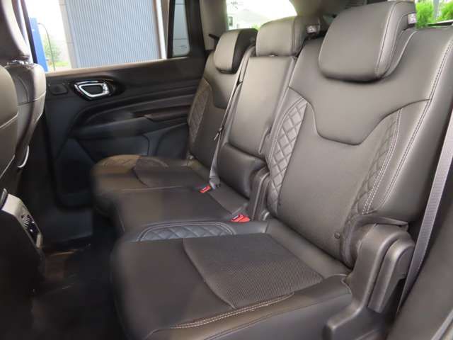 JEEP COMMANDER