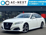 CROWN sedan hybrid