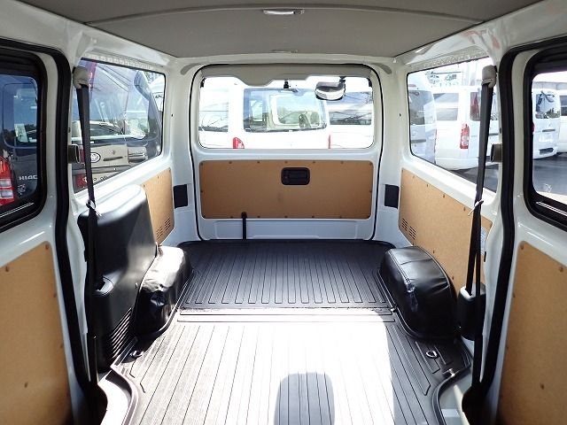 HIACE van 1.25t 2WD