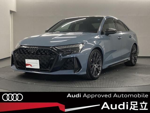 AUDI RS3 Sedan