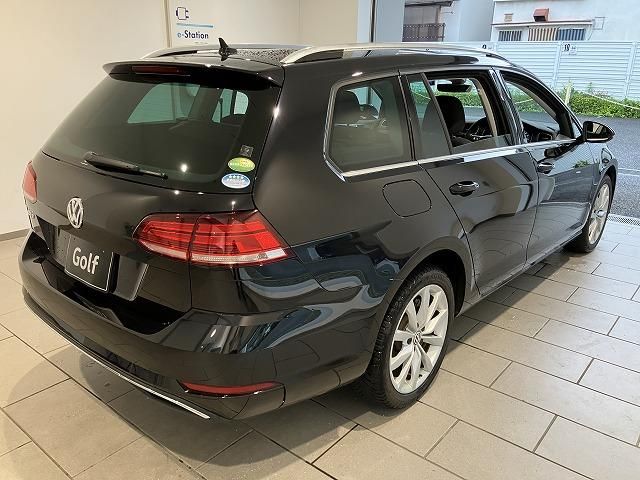 VOLKSWAGEN GOLF VARIANT