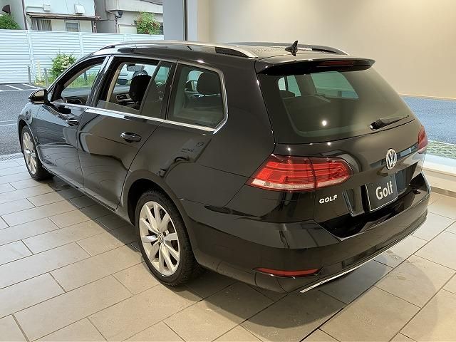 VOLKSWAGEN GOLF VARIANT