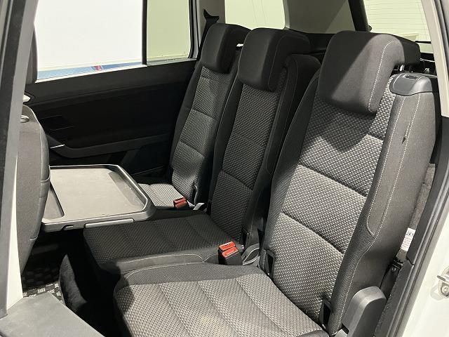 VOLKSWAGEN GOLF TOURAN