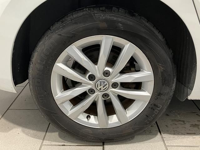 VOLKSWAGEN GOLF TOURAN