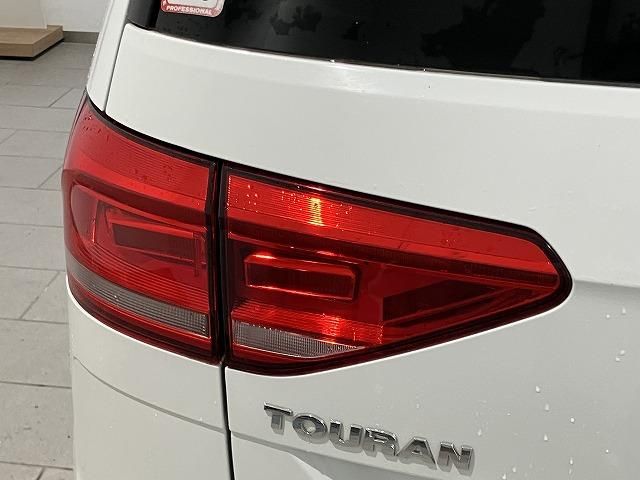 VOLKSWAGEN GOLF TOURAN