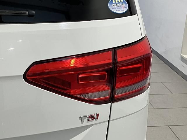VOLKSWAGEN GOLF TOURAN