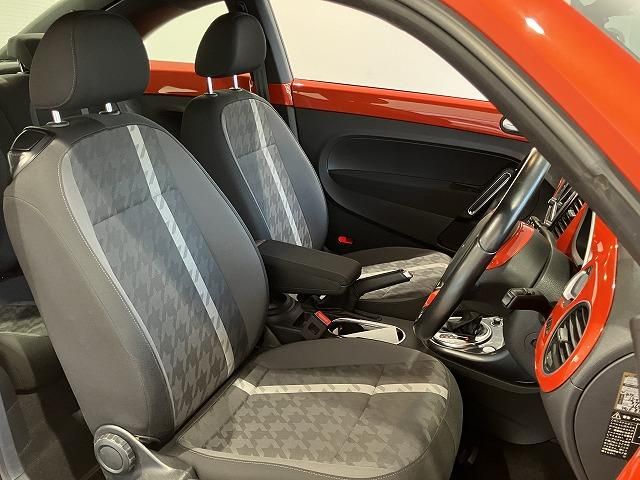 VOLKSWAGEN The BEETLE