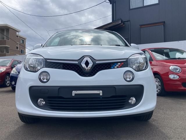 RENAULT TWINGO