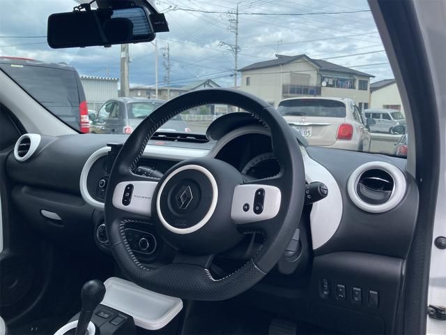 RENAULT TWINGO