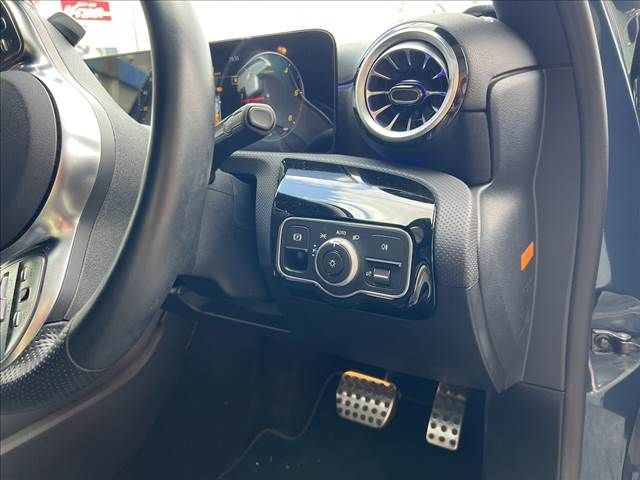 MERCEDES BENZ A class