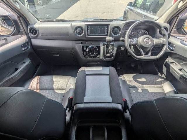 CARAVAN van 2WD