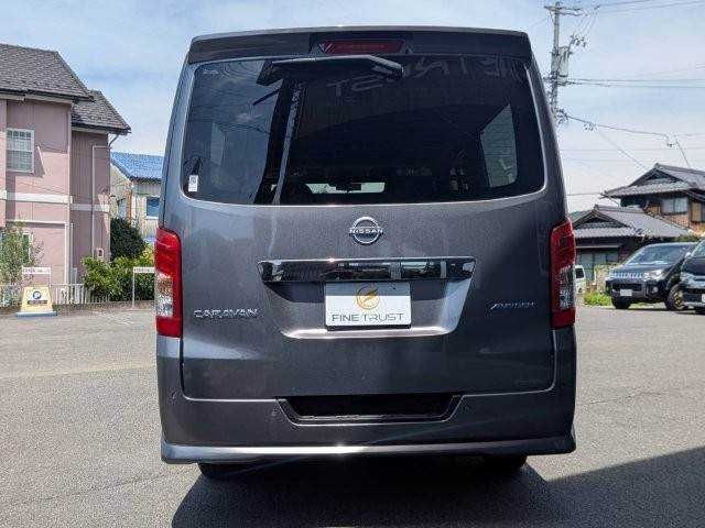 CARAVAN van 2WD
