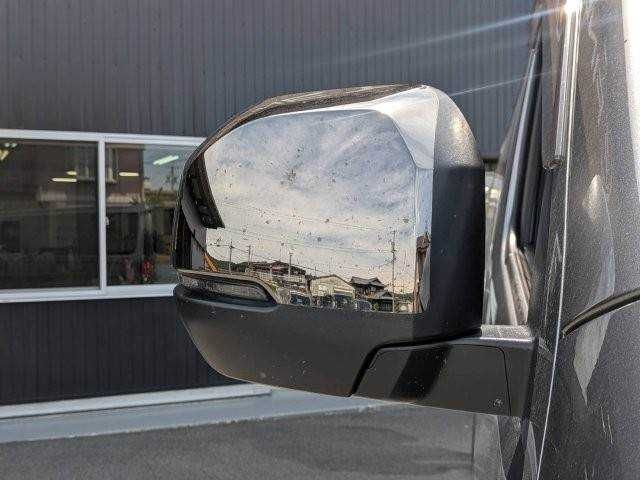 CARAVAN van 2WD