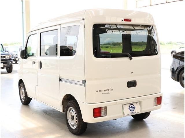 MINICAB van