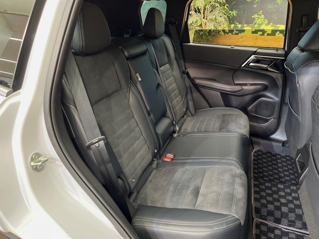 OUTLANDER PHEV