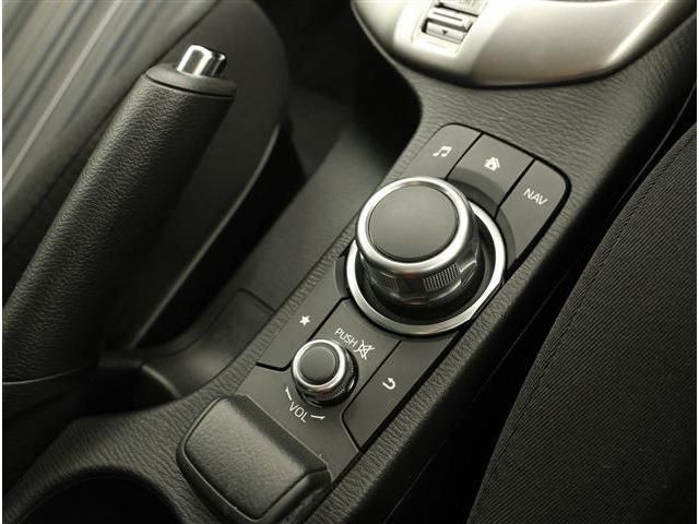 MAZDA2