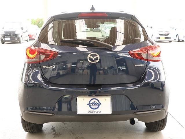 MAZDA2