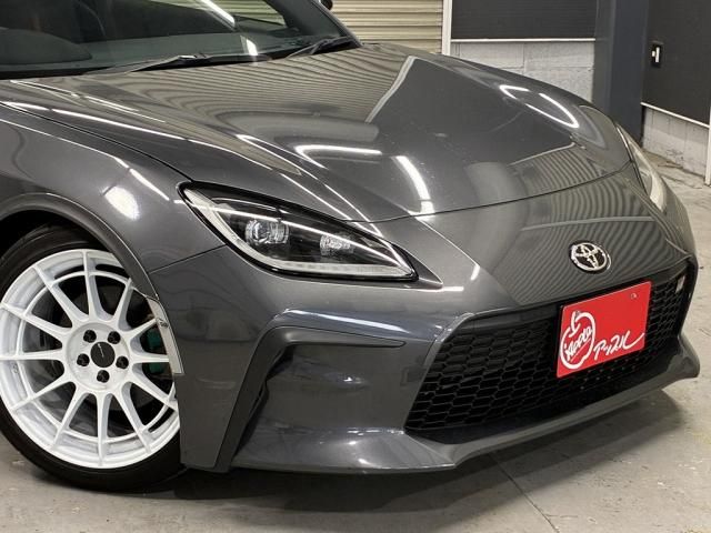 GR86