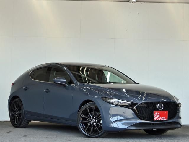 MAZDA3 FASTBACK