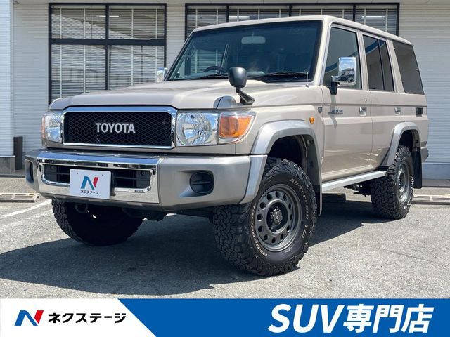 LANDCRUISER van
