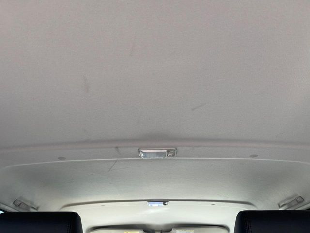 LANDCRUISER van