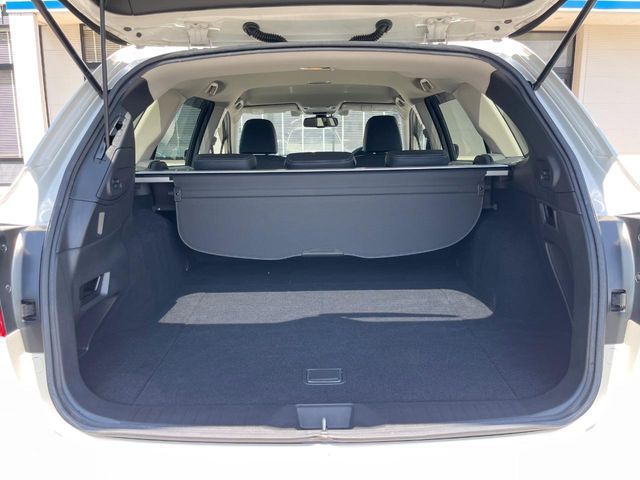 LEGACY OUTBACK