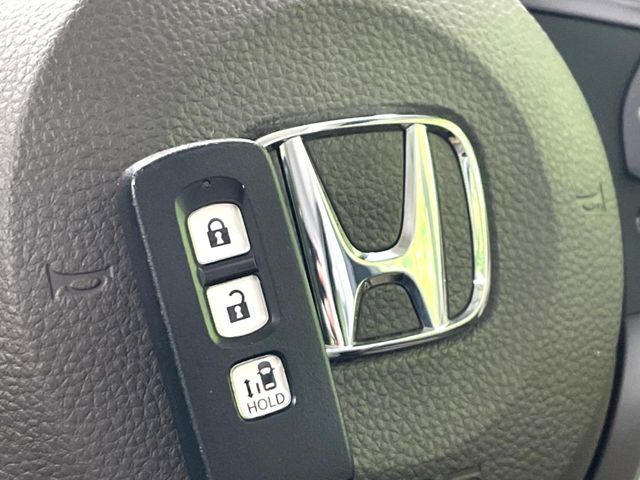 N BOX