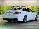 CROWN sedan hybrid