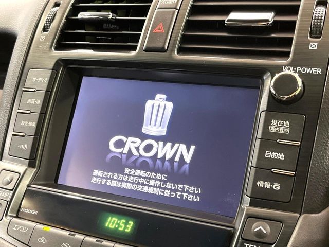 CROWN sedan