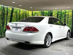 CROWN sedan