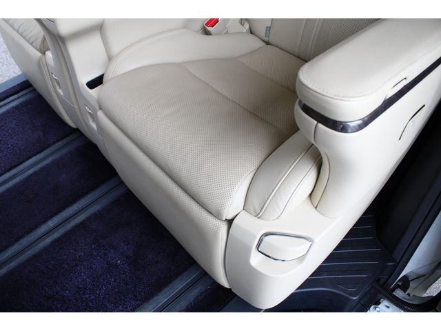 ALPHARD hybrid 4WD