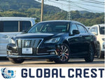 CROWN sedan hybrid