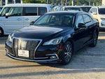 CROWN sedan hybrid