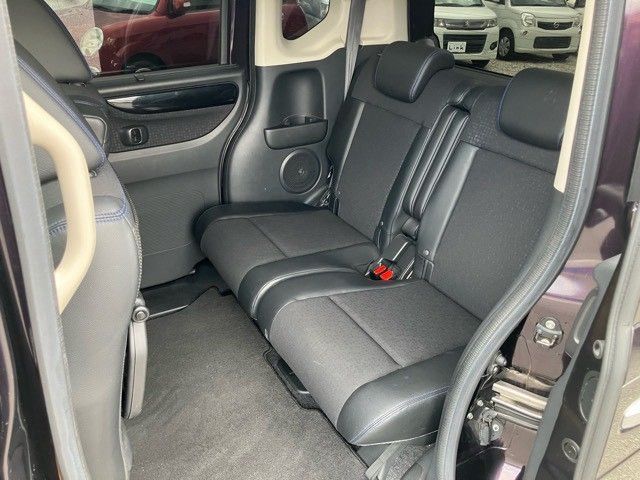 N BOX CUSTOM 4WD