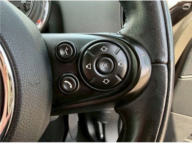 BMW MINI ONE CROSSOVER