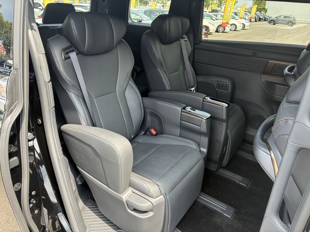ALPHARD hybrid