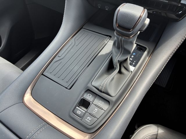 ALPHARD hybrid