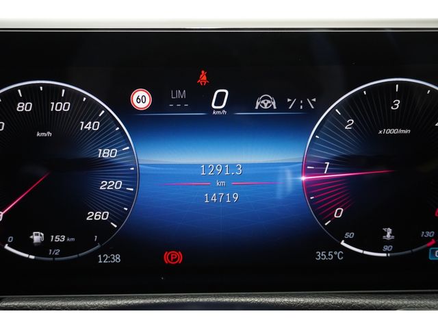 MERCEDES BENZ GLB