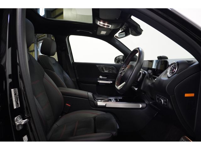 MERCEDES BENZ GLB
