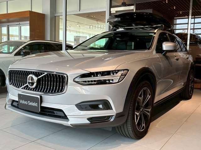 VOLVO V90