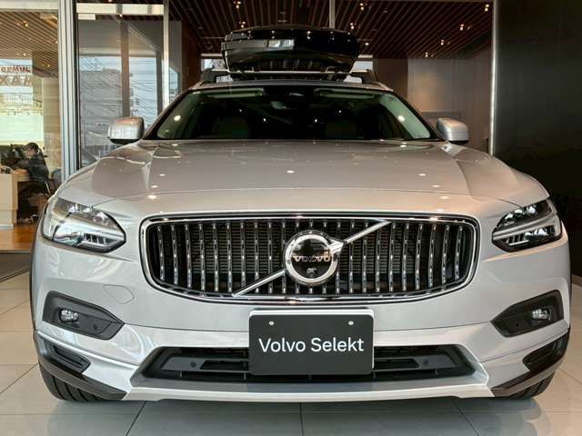 VOLVO V90