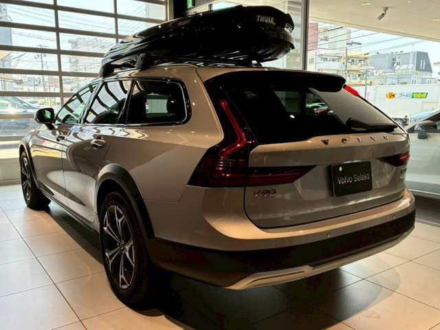 VOLVO V90