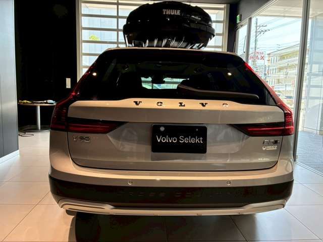 VOLVO V90