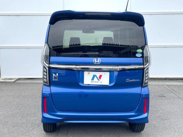 N BOX CUSTOM