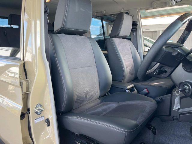 LANDCRUISER 70