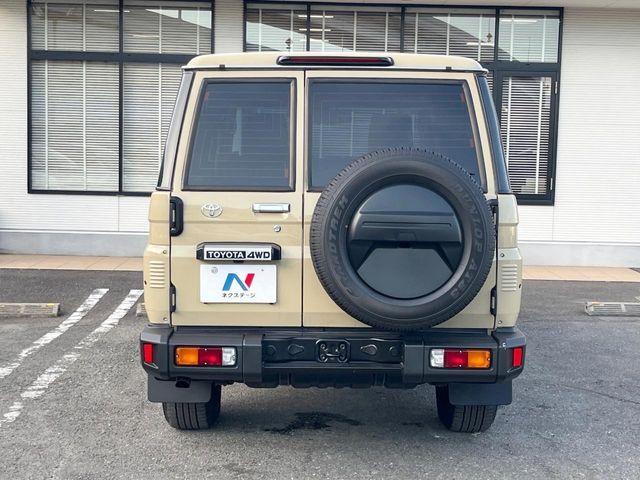 LANDCRUISER 70