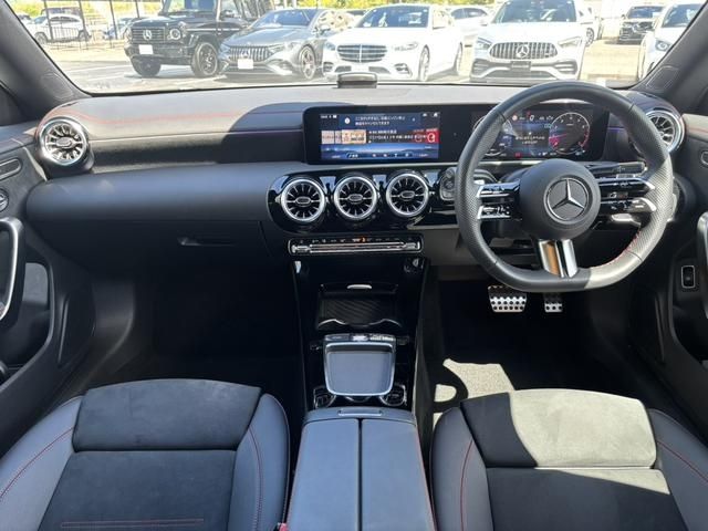 MERCEDES BENZ CLA class